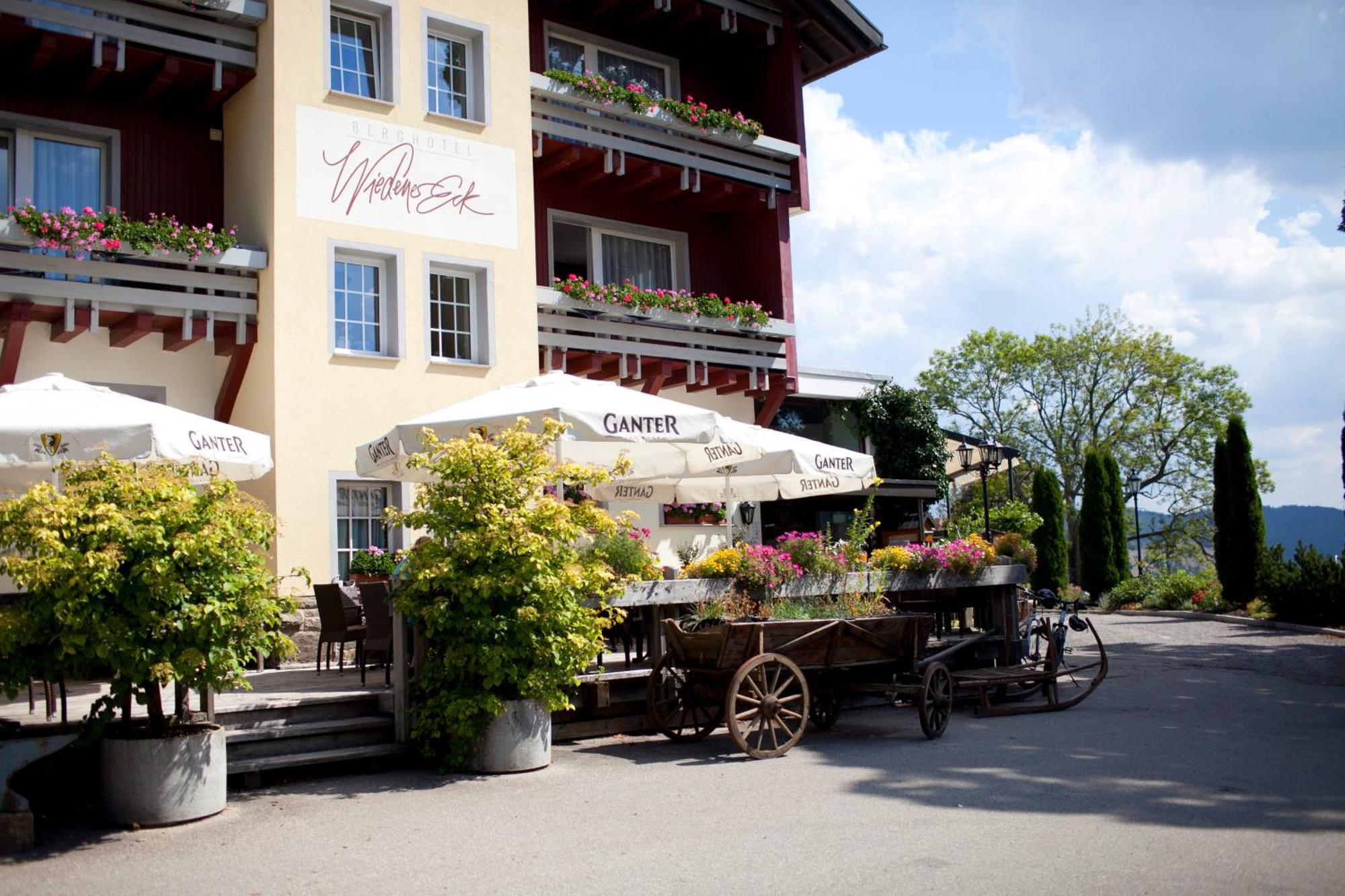 Berghotel Wiedener Eck Buitenkant foto